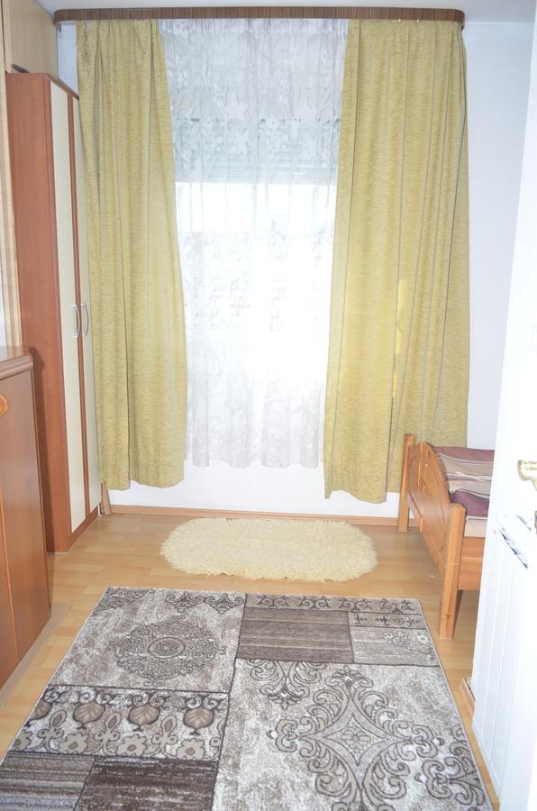 Odžak Prenociste Orhideja酒店 外观 照片