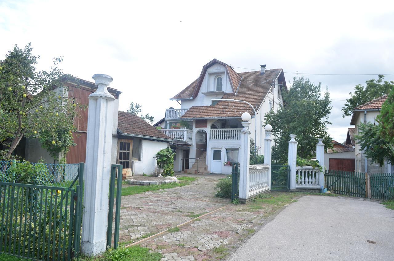 Odžak Prenociste Orhideja酒店 外观 照片